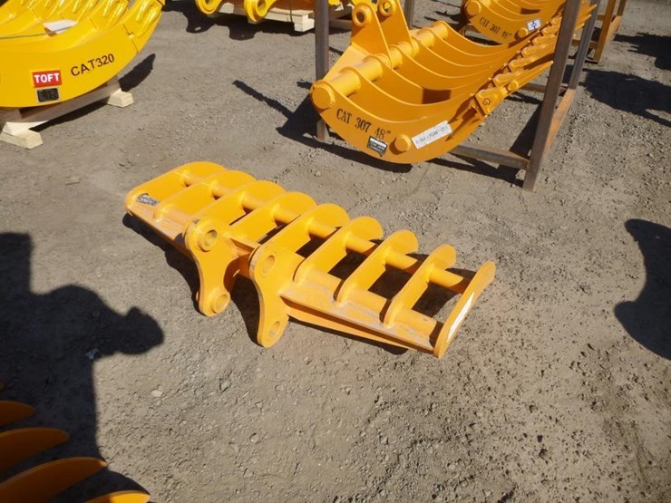 caterpillar-303-image-3