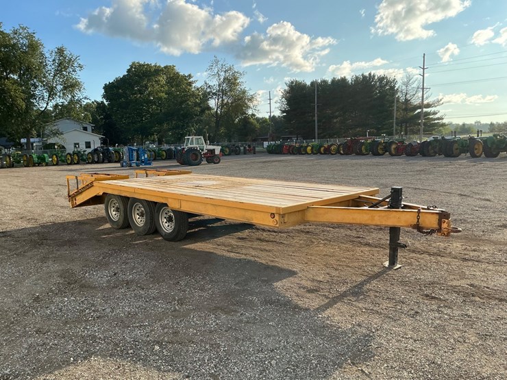 #2175-•-tri-axle-flatbed-equipment-trailer-image-7