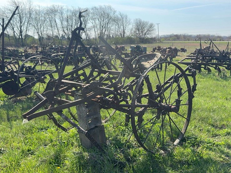 horse-drawn-cultivator-image-7