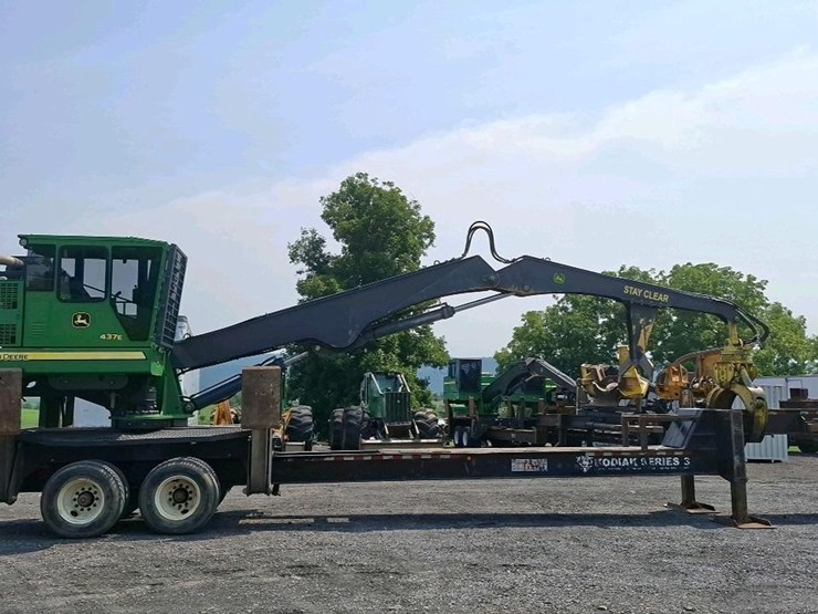 2019-deere-437e-image-36