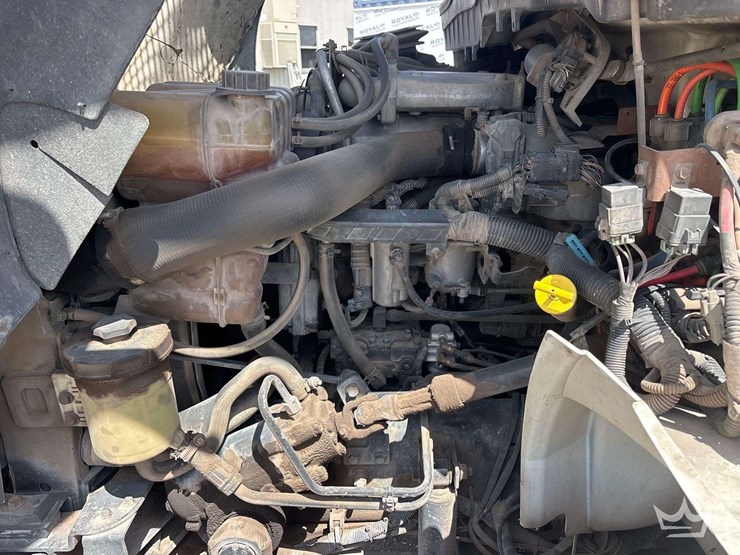 2012-international-durastar-4300-image-8