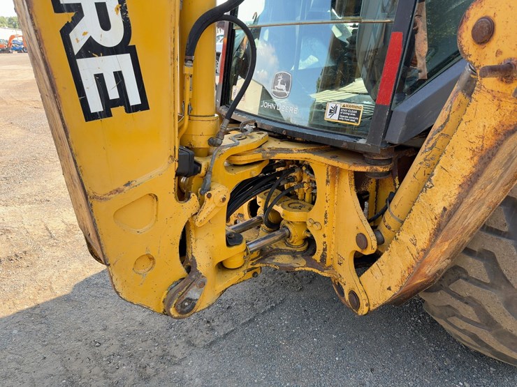 2005-deere-310sg-image-20