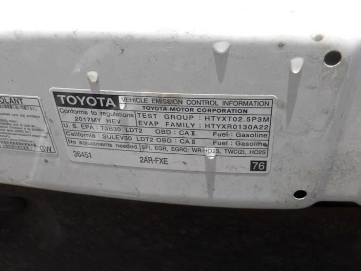 2017-toyota-rav4-image-13