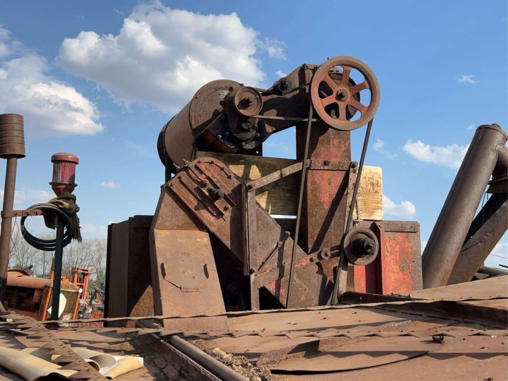 huber-pull-type-combine-image-45
