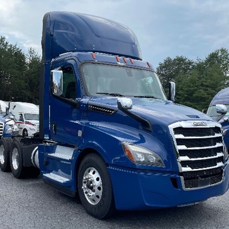 2019 FREIGHTLINER CASCADIA 126