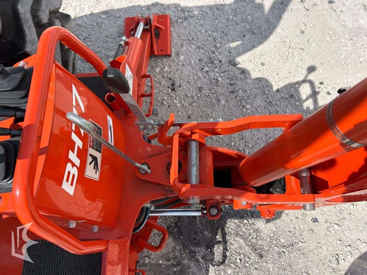 2024-kubota-l2502hst-image-19