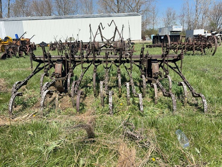 john-deere-10-image-6