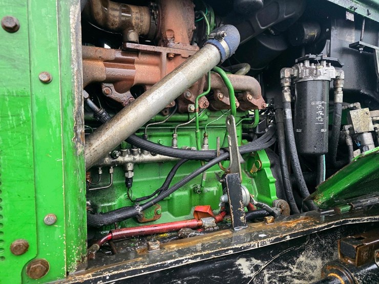 2014-deere-648h-image-5