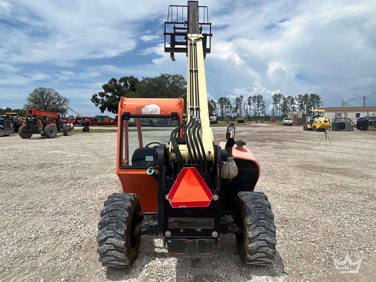 2018-jlg-g5-18a-image-31