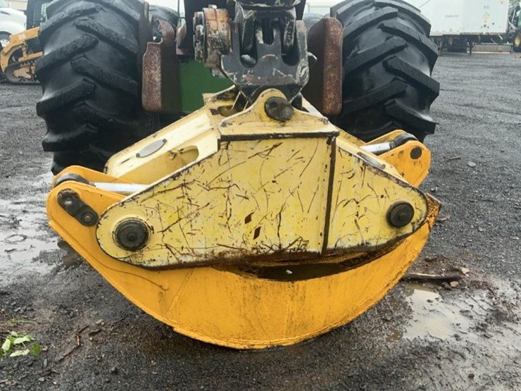 2014-deere-648h-image-58
