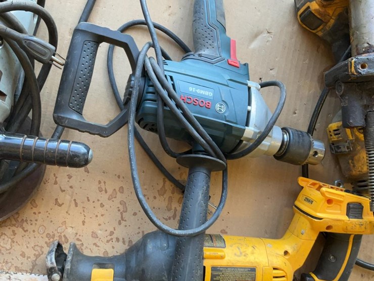 dewalt-&-hilti-handheld-power-tools-&-batteries-image-15