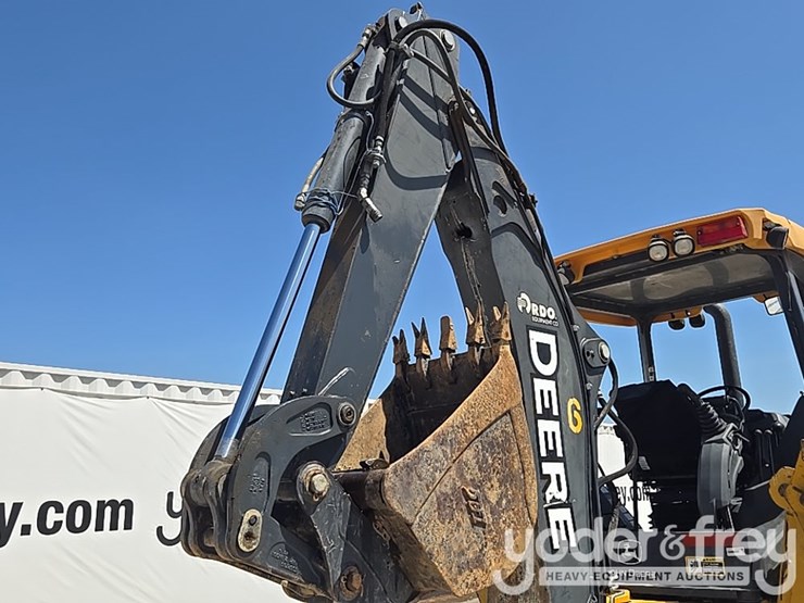 2019-deere-310sl-image-33