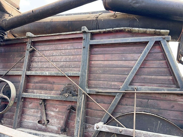 altman-taylor-threshing-machine-image-28