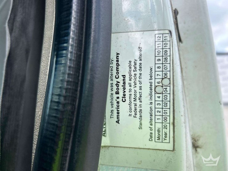 2006-ford-cargo-image-6