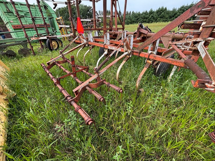 #2621-•-wil-rich-27'-field-cultivator-image-22