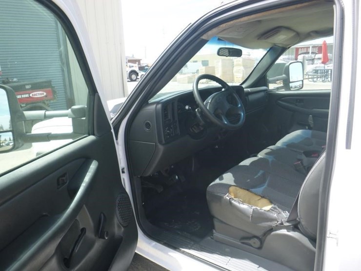 2007-chevrolet-3500-image-5