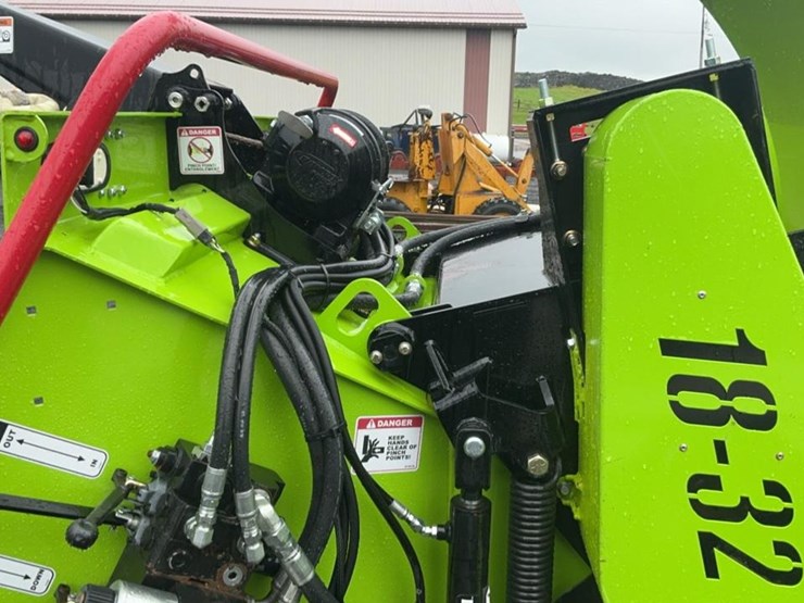 #298-•-2024-dyna-vortex-v-18-brush-chipper-image-49