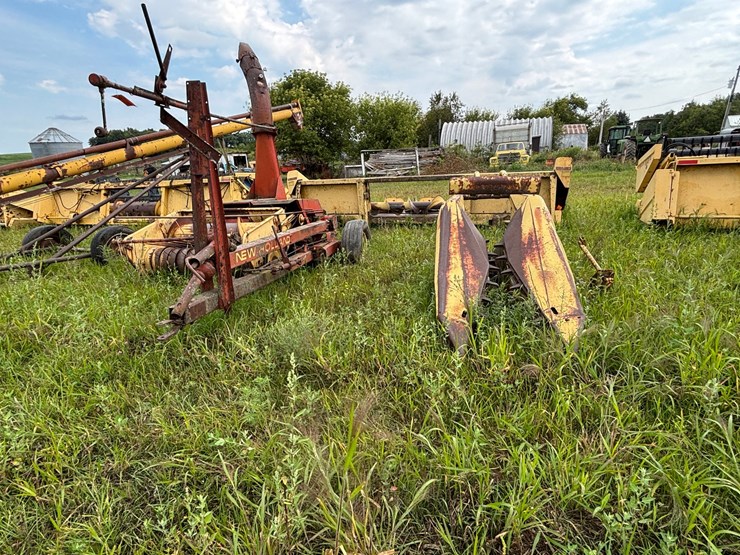 new-holland-s717-image-45