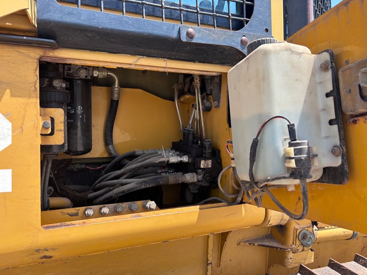 deere-650h-lgp-image-27