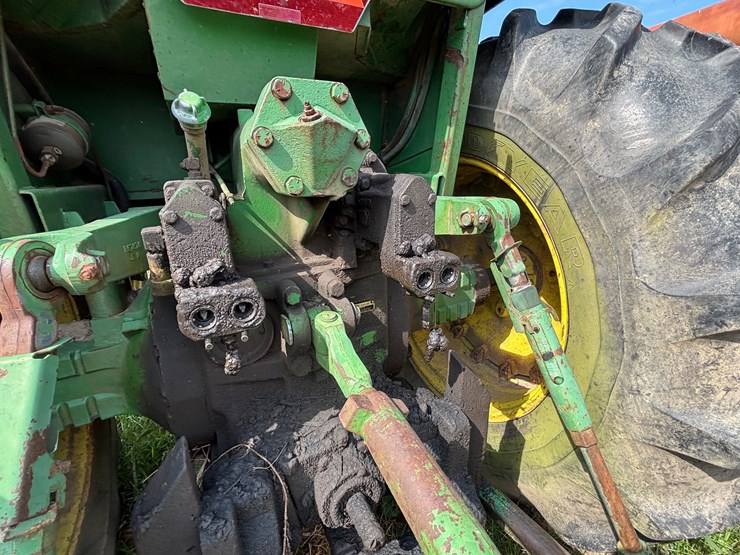 john-deere-4630-image-8
