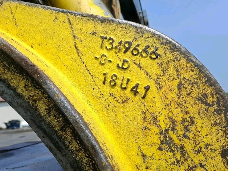 2019-deere-437e-image-24