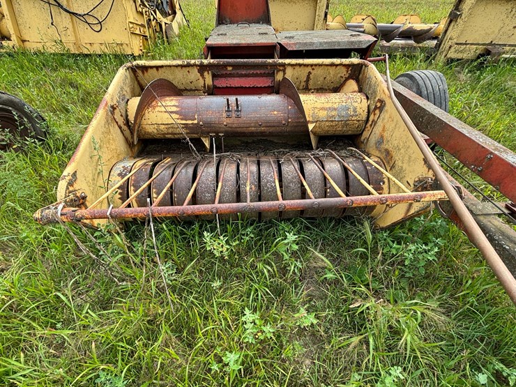 new-holland-s717-image-22