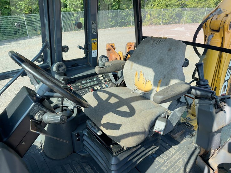 2005-deere-310sg-image-26