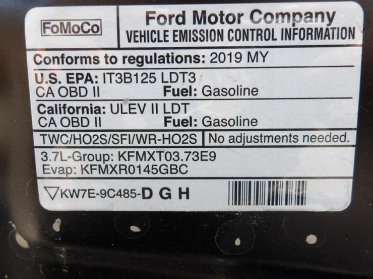 2019-ford-explorer-image-11