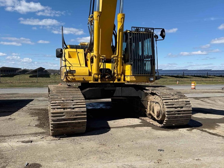 2014-komatsu-pc650-image-3