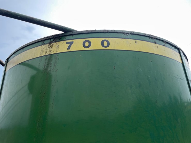 john-deere-700-image-20