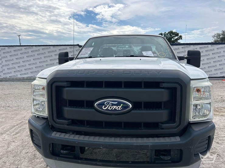 2011-ford-f250-image-25