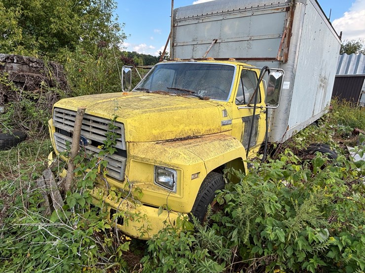1985-ford-f700-image-12
