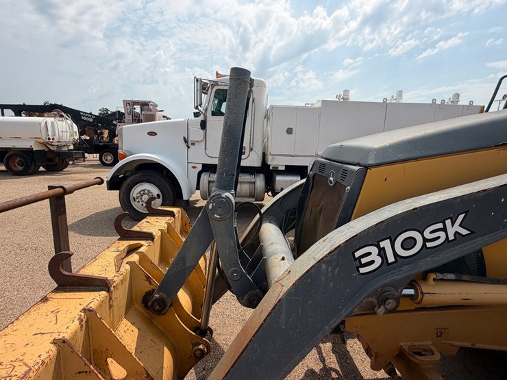 2013-deere-310sk-image-27