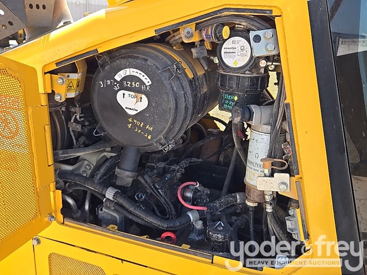 2023-komatsu-d61px-24-image-44