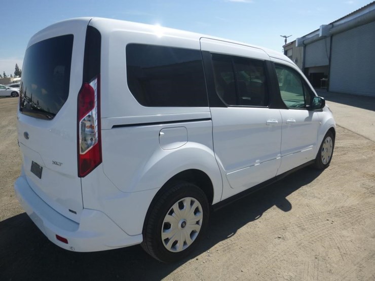 2020-ford-transit-connect-image-3