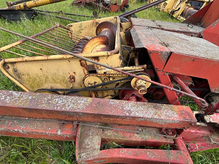 new-holland-s717-image-12