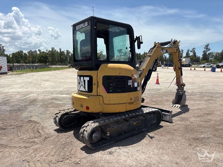2010-caterpillar-303c-cr-mini-excavator-image-30