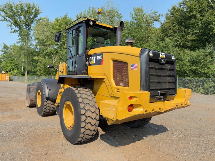 2015-caterpillar-938k-image-3