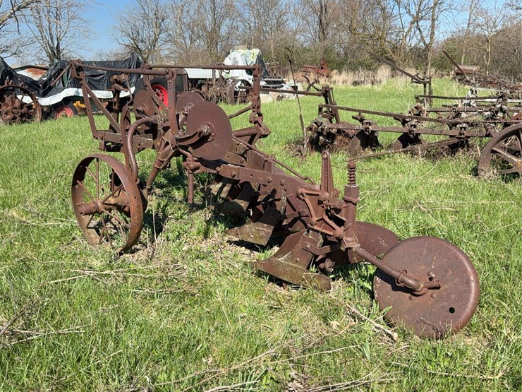 oliver-four-bottom-plow-image-5