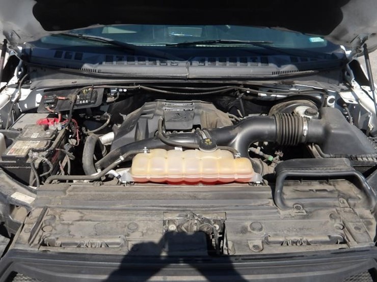 2017-ford-f150-image-15