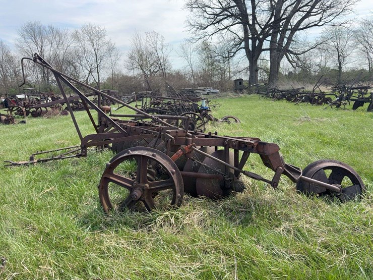 case-8’-disk-plow-image-9