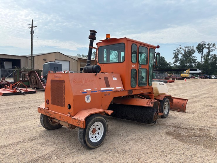 2015-broce-rjt350-image-3