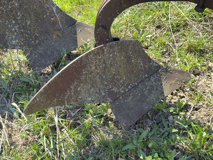 oliver-four-bottom-plow-image-26