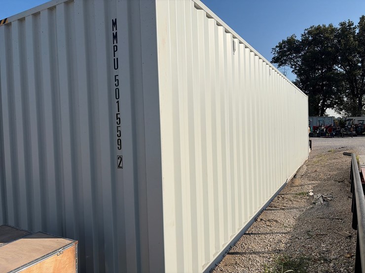 #70-•-40’-5-door-shipping-container-image-2
