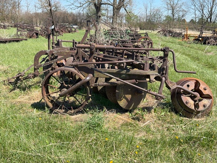 john-deere-disc-plow-image-7