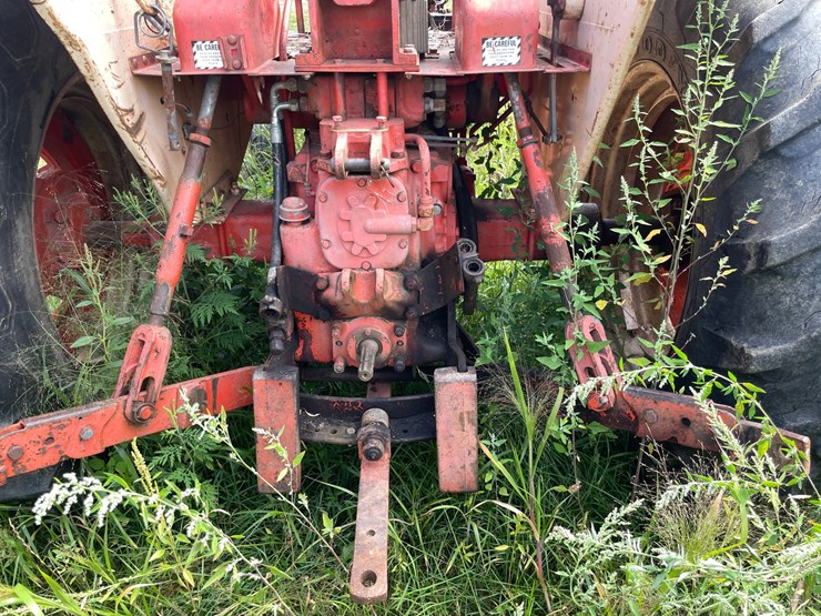 #2566-•-case-730-gas-wide-front-tractor-image-22