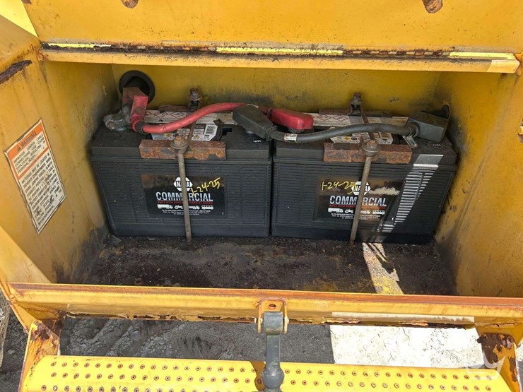 1999-caterpillar-446b-image-28