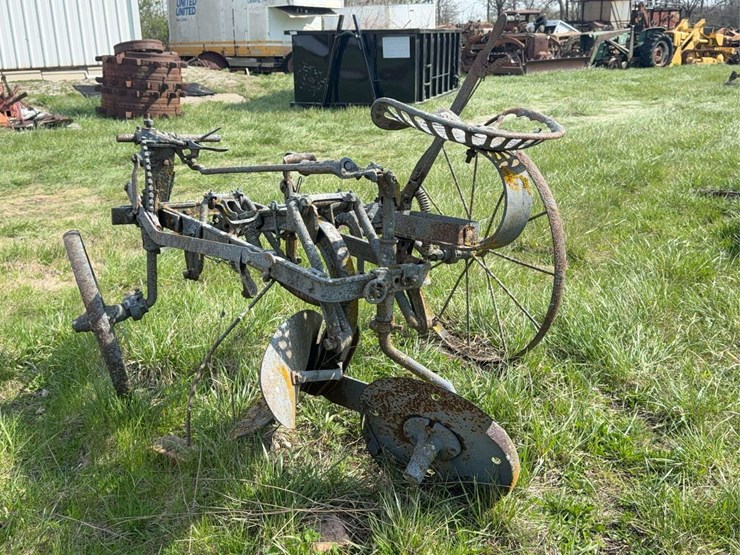 deering-14”-one-bottom-sulky-plow-image-5