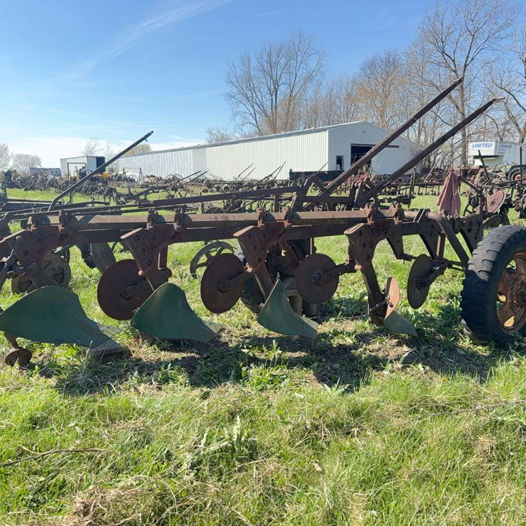 JOHN DEERE 16