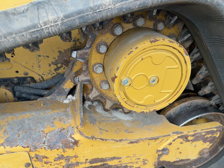 2020-caterpillar-259d3-image-16